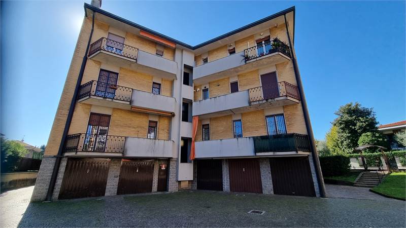 Appartamento in Vendita a Carugate (MI)